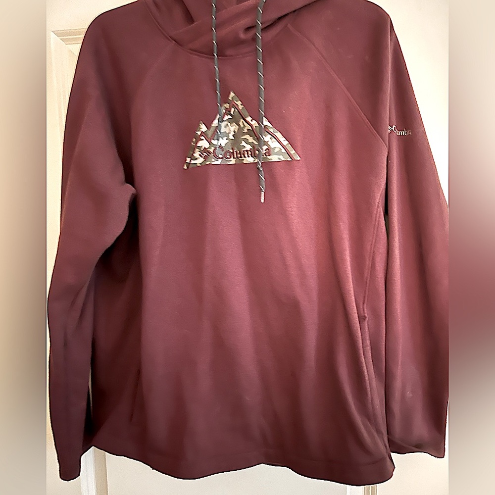 Women’s Columbia hoodie